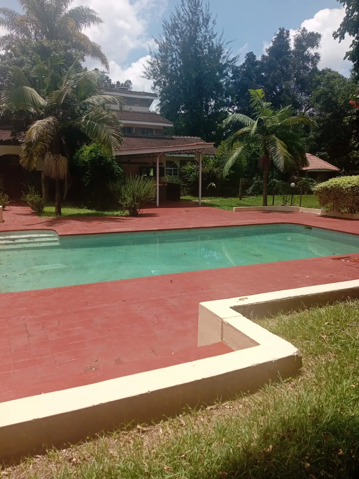 6 bedroom house for rent in Karen